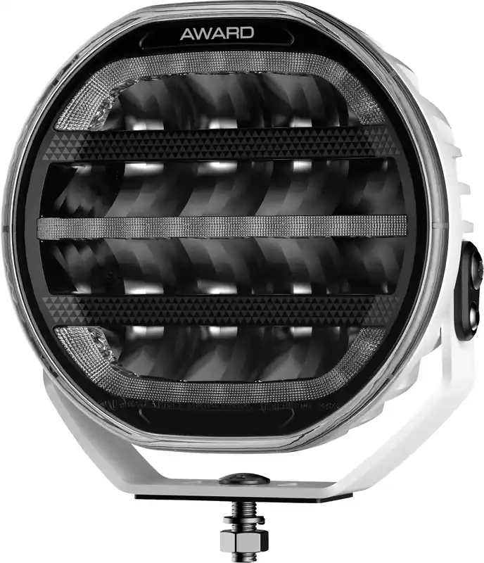 Rabatt EXTRALJUS LYNX LED 9" VIT MED POS.LJUS 12/24V